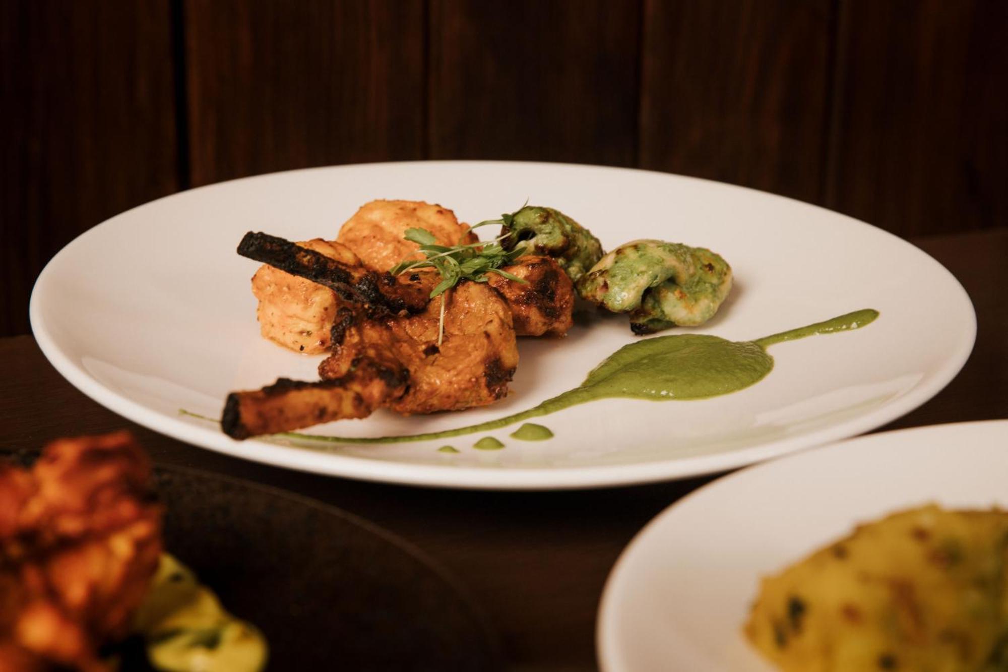 Hotel The Lalit Londyn Zewnętrze zdjęcie Chicken Tikka