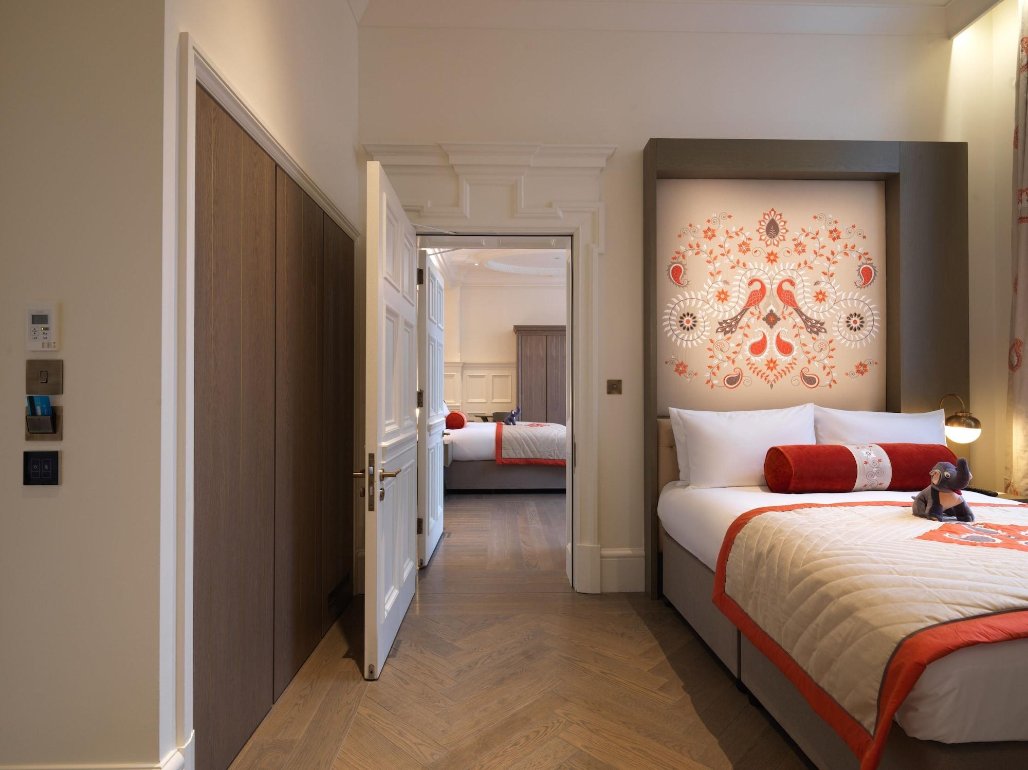 Hotel The Lalit Londyn Zewnętrze zdjęcie A suite at the hotel
