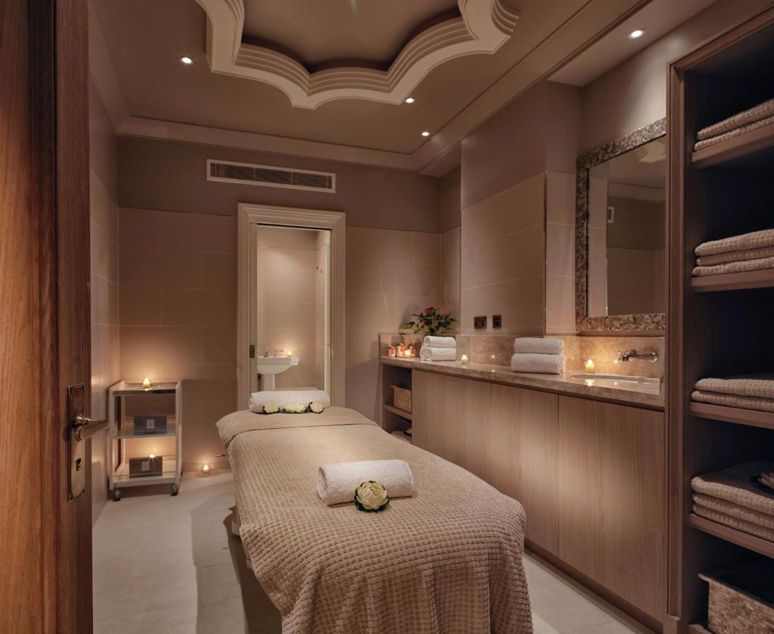 Hotel The Lalit Londyn Zewnętrze zdjęcie A treatment room at the spa